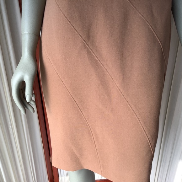 Jones NY Sleeveless Sheath Dress With Stretch Soft Camel Color Size 12 - Picture 4 of 10